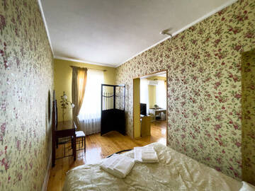 Двухместный номер (двухкомнатный) 4 в Гостинице Юрьево Подворье