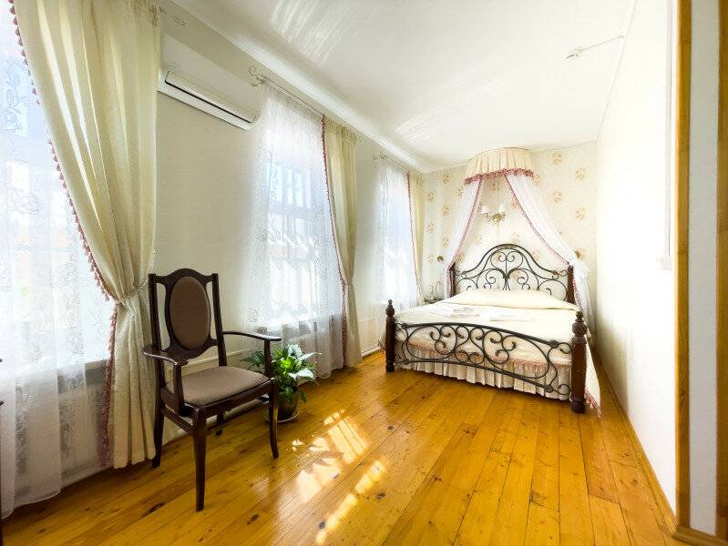 Фотографии номера Двухместный номер (двухкомнатный) 1 в Гостинице Юрьево Подворье Вельск