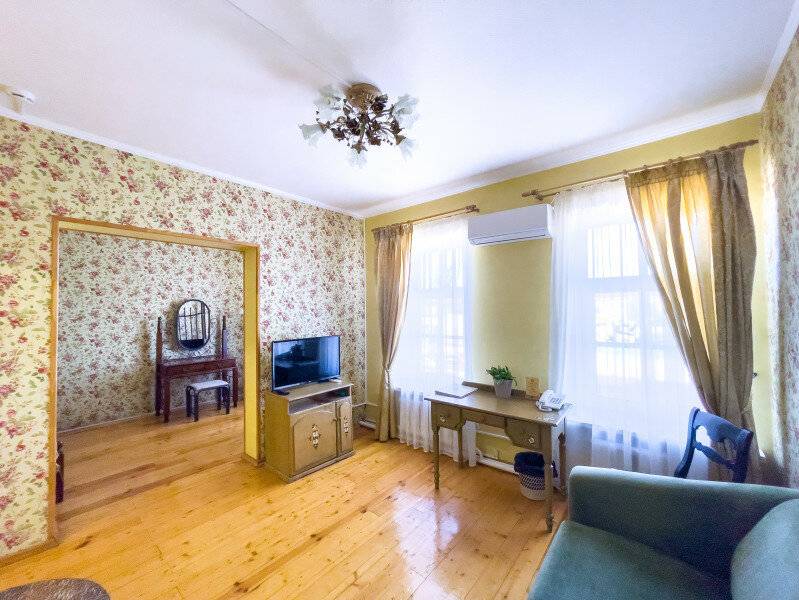 Фотографии номера Двухместный номер (двухкомнатный) 4 в Гостинице Юрьево Подворье Вельск