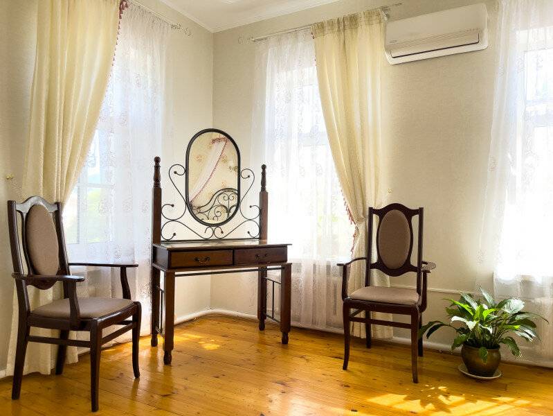 Фотографии номера Двухместный номер (двухкомнатный) 1 в Гостинице Юрьево Подворье Вельск