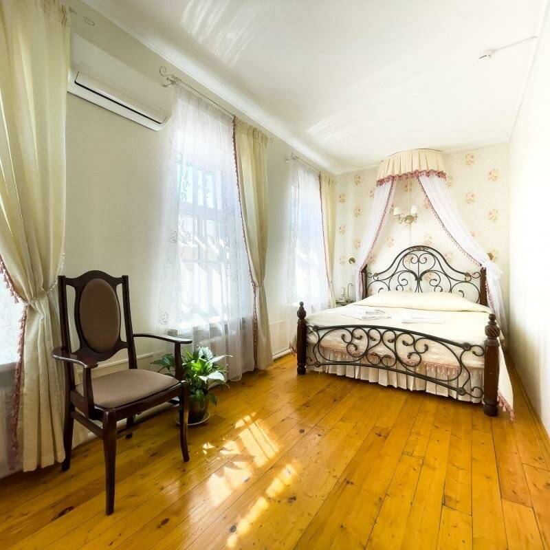 Фотографии номера Двухместный (двухкомнатный)1 в Гостинице Юрьево Подворье Вельск